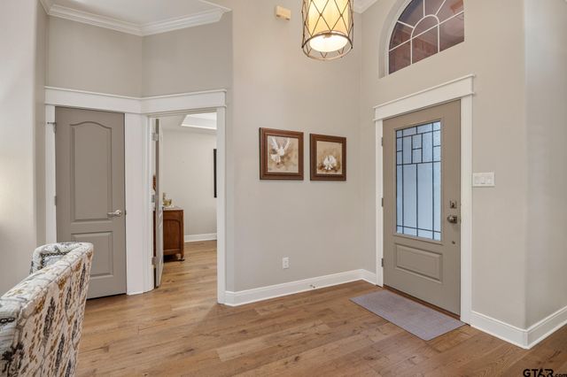 5723 Gloucester Dr, Tyler, TX 75707
