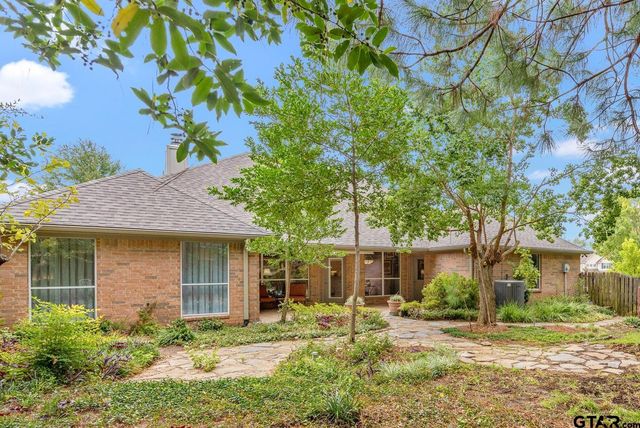 5723 Gloucester Dr, Tyler, TX 75707