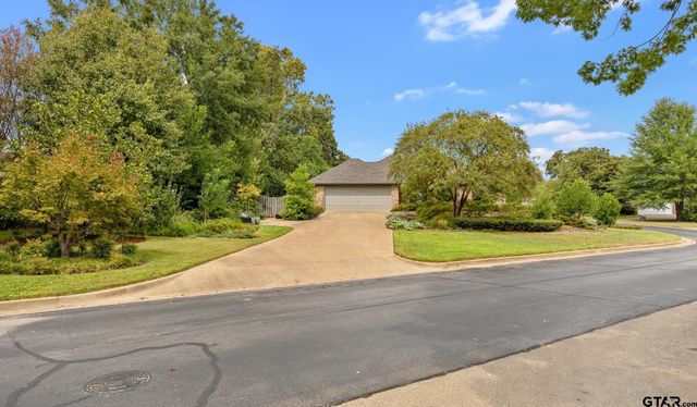 5723 Gloucester Dr, Tyler, TX 75707