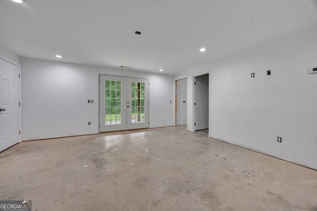 182 Long Piney Road, Mansfield, GA 30055