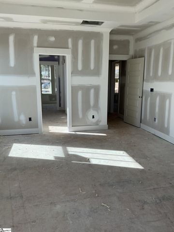 811 Raven Road, Landrum, SC 29356