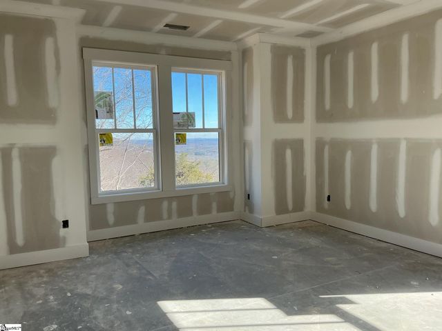 811 Raven Road, Landrum, SC 29356