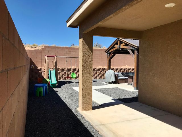 5805 Colfax Place NE, Rio Rancho, NM 87144