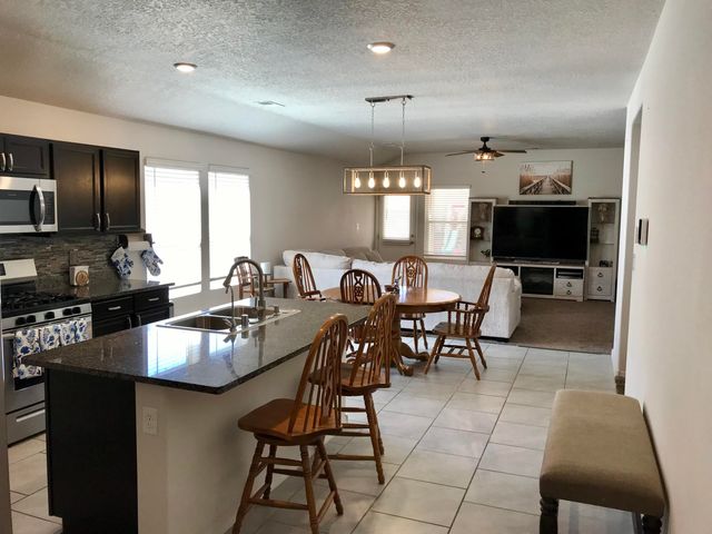 5805 Colfax Place NE, Rio Rancho, NM 87144