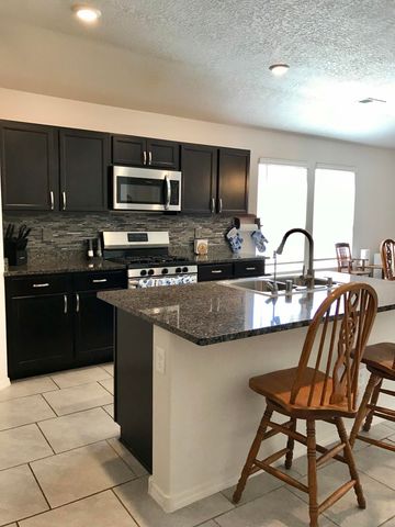 5805 Colfax Place NE, Rio Rancho, NM 87144