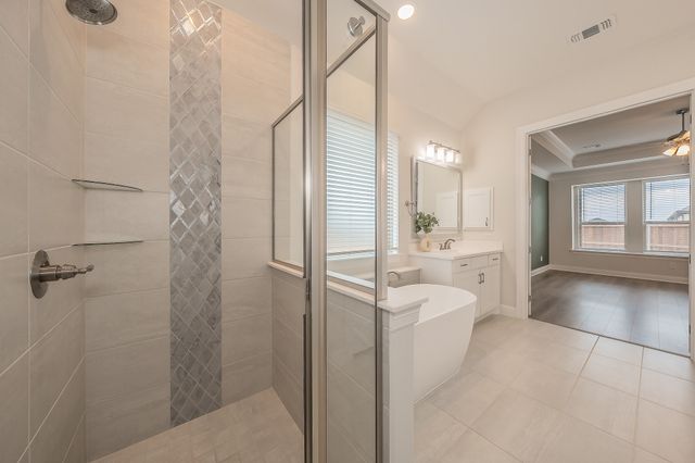 1000 Goldenrod Drive, Crowley, TX 76036