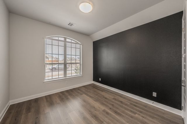 1000 Goldenrod Drive, Crowley, TX 76036