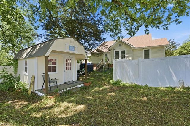 901 Montgomery Street, Reidsville, NC 27320