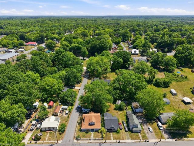 901 Montgomery Street, Reidsville, NC 27320