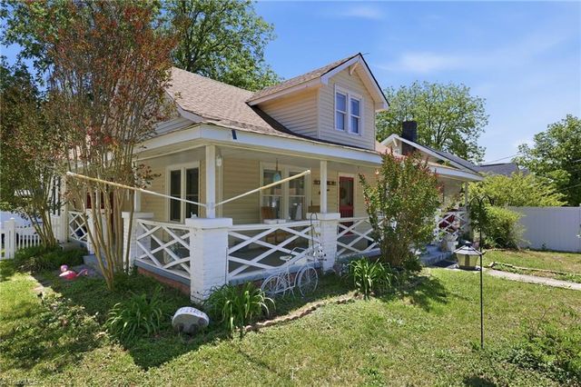 901 Montgomery Street, Reidsville, NC 27320
