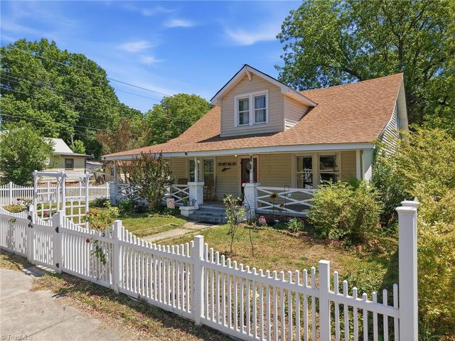 901 Montgomery Street, Reidsville, NC 27320