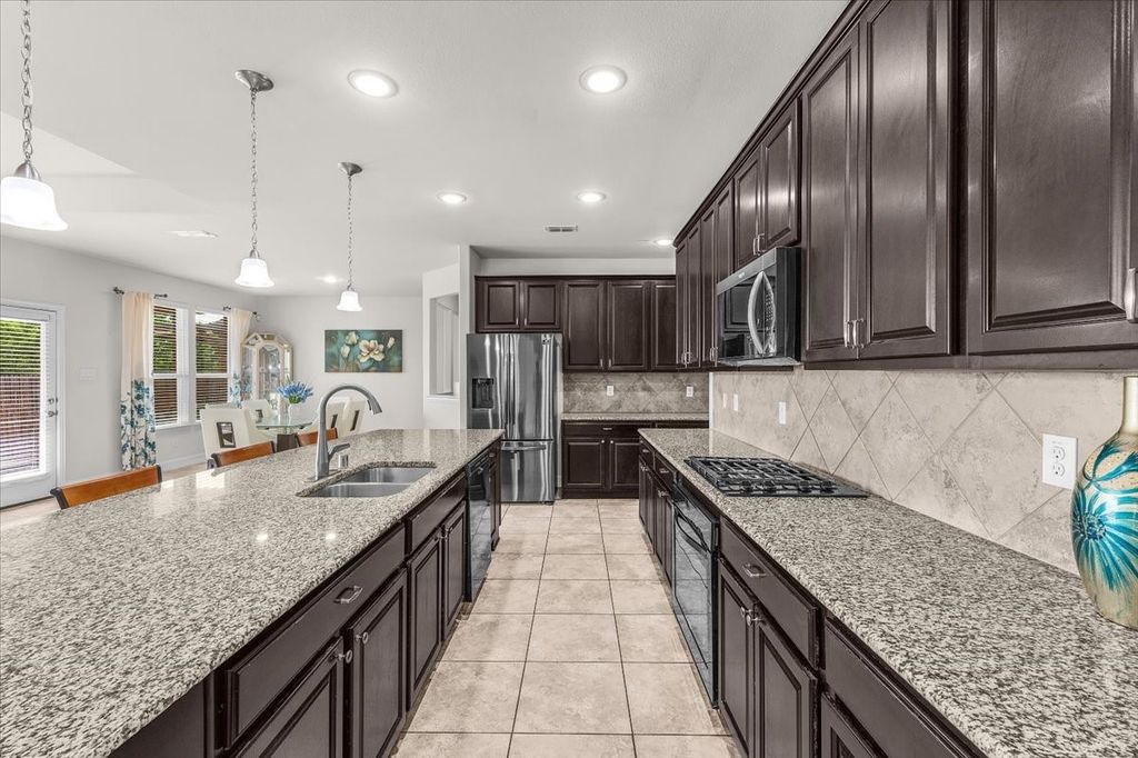 7521 Aubrac Way, Fort Worth, TX 76131 — photo 4