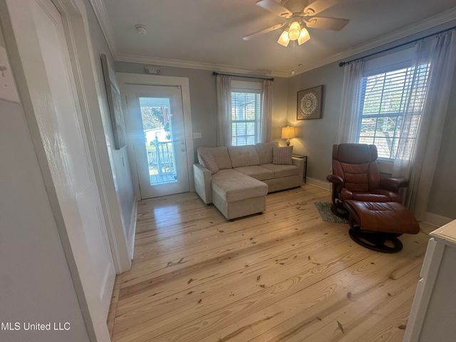 502 Russell Avenue, Ocean Springs, MS 39564