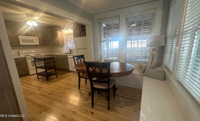 502 Russell Avenue, Ocean Springs, MS 39564