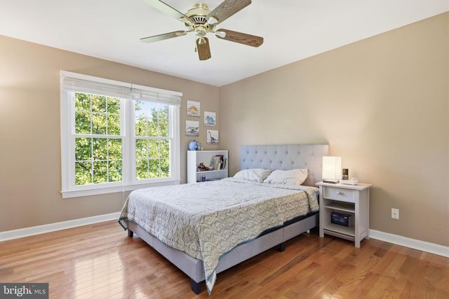 12 MANOR RD, Newtown, PA 18940