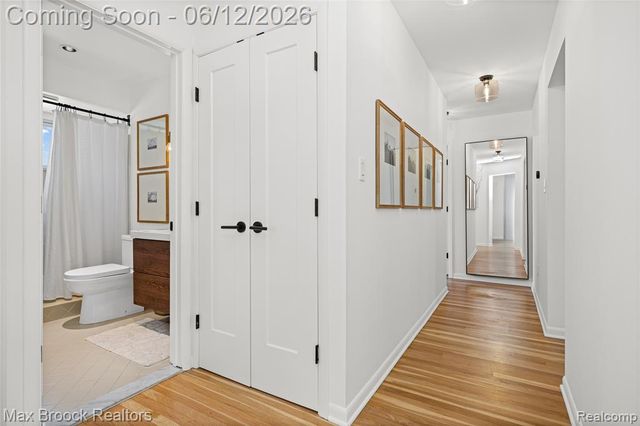 1918 Massoit Road, Royal Oak, MI 48073