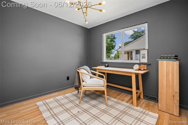 1918 Massoit Road, Royal Oak, MI 48073