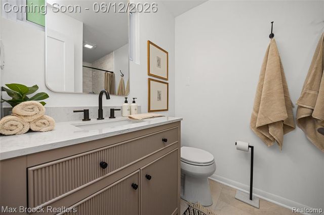 1918 Massoit Road, Royal Oak, MI 48073