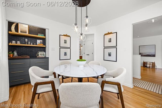 1918 Massoit Road, Royal Oak, MI 48073