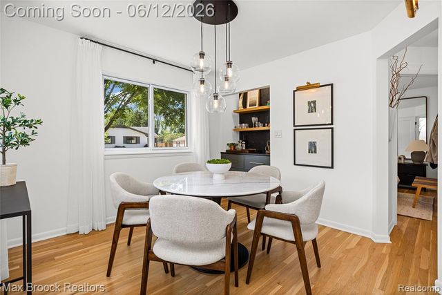 1918 Massoit Road, Royal Oak, MI 48073