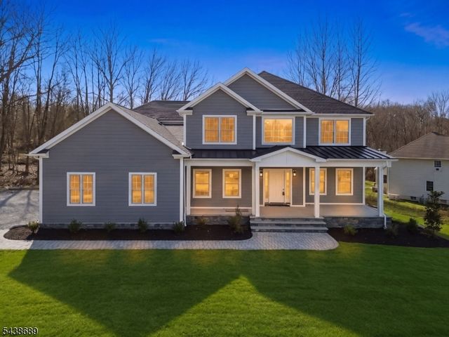 1 Lourdes Ct, Andover Twp., NJ 07860