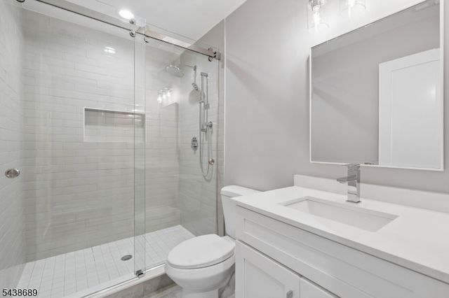 1 Lourdes Ct, Andover Twp., NJ 07860