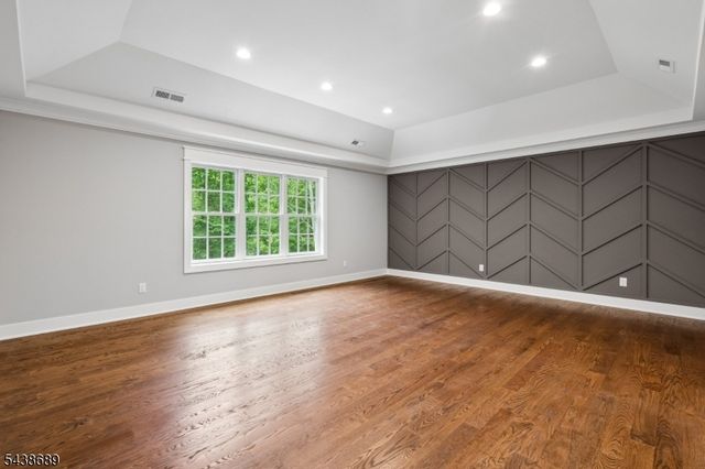 1 Lourdes Ct, Andover Twp., NJ 07860