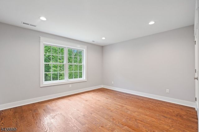 1 Lourdes Ct, Andover Twp., NJ 07860