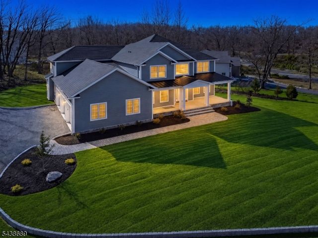 1 Lourdes Ct, Andover Twp., NJ 07860