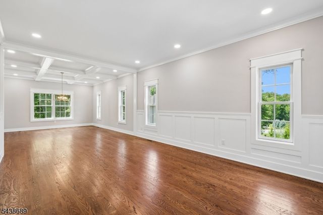 1 Lourdes Ct, Andover Twp., NJ 07860
