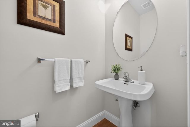 252 FERNDALE LN, Downingtown, PA 19335