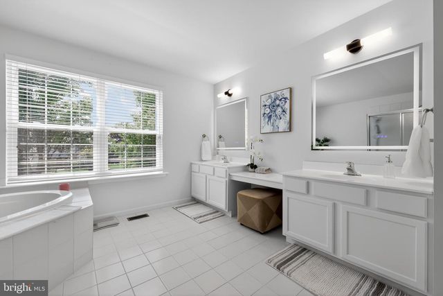 252 FERNDALE LN, Downingtown, PA 19335