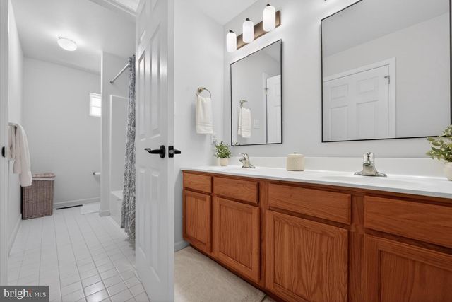252 FERNDALE LN, Downingtown, PA 19335