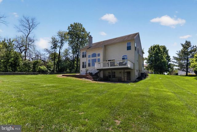 252 FERNDALE LN, Downingtown, PA 19335