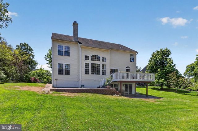 252 FERNDALE LN, Downingtown, PA 19335