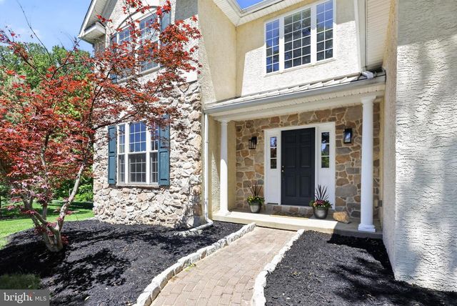 252 FERNDALE LN, Downingtown, PA 19335