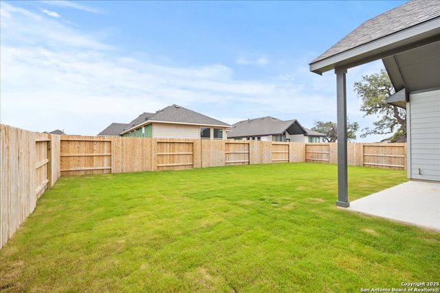 533 Canyon Live Oak, Seguin, TX 78155