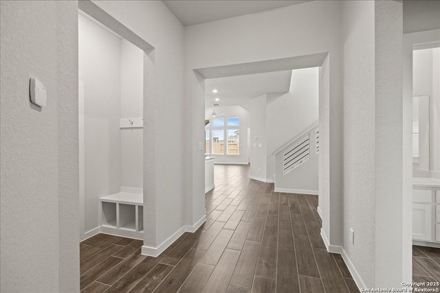 533 Canyon Live Oak, Seguin, TX 78155