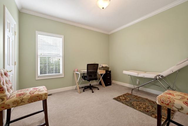 195 Stonegate Dr, Smithville, TN 37166