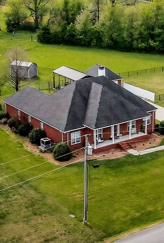 195 Stonegate Dr, Smithville, TN 37166