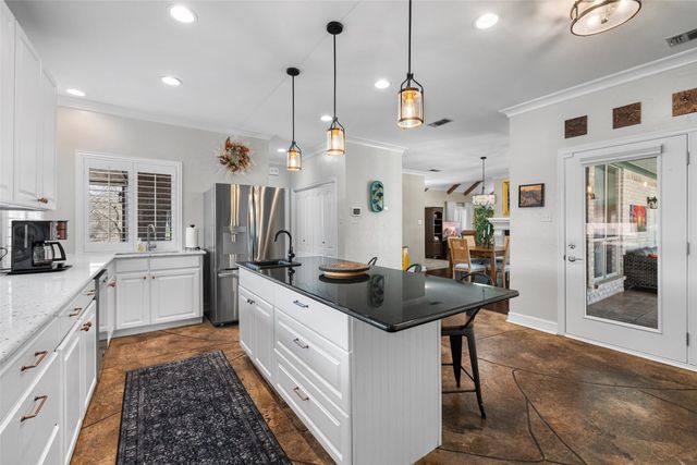 8903 Ravenswood Road, Granbury, TX 76049