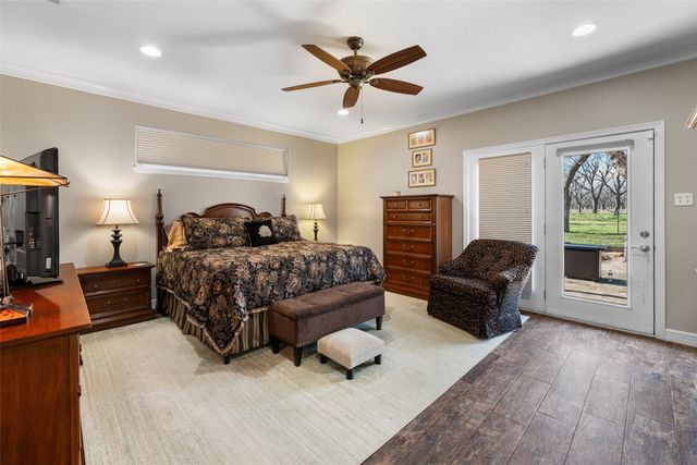 8903 Ravenswood Road, Granbury, TX 76049