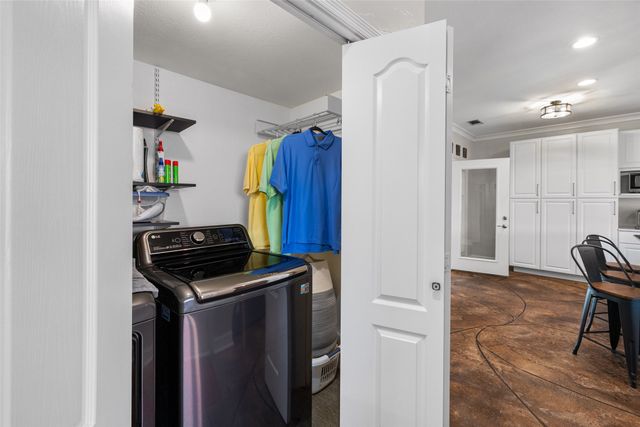 8903 Ravenswood Road, Granbury, TX 76049