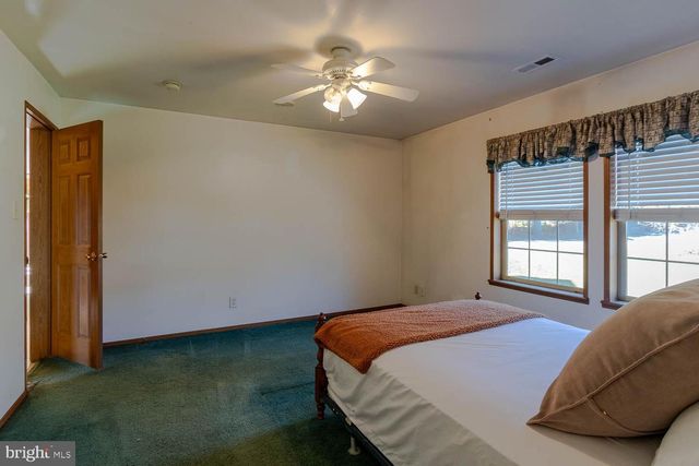 393 W AARON SQ, Aaronsburg, PA 16820