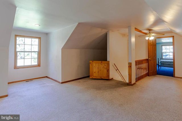 393 W AARON SQ, Aaronsburg, PA 16820