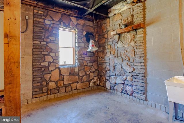 393 W AARON SQ, Aaronsburg, PA 16820