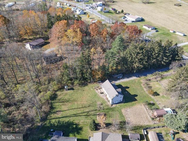 393 W AARON SQ, Aaronsburg, PA 16820