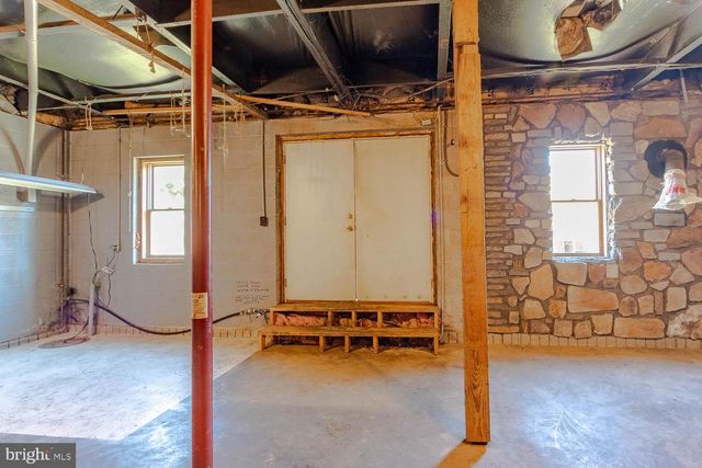 393 W AARON SQ, Aaronsburg, PA 16820