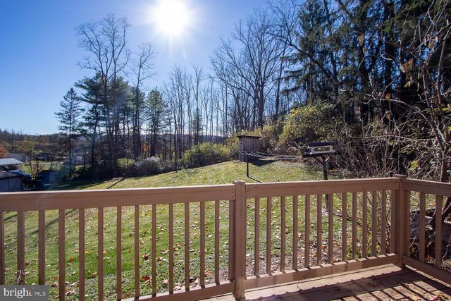 393 W AARON SQ, Aaronsburg, PA 16820