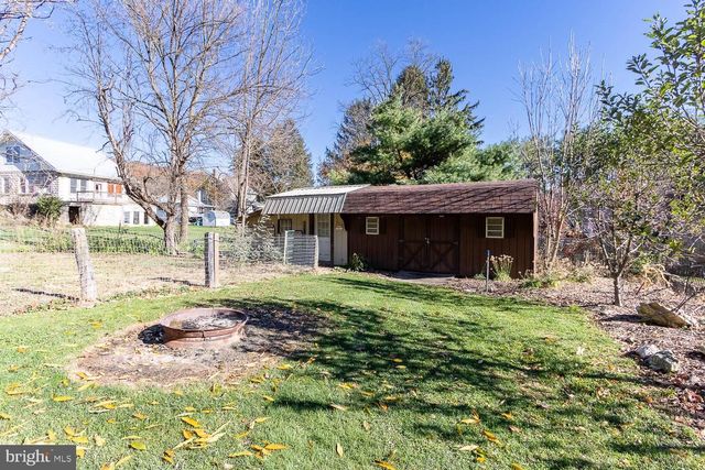 393 W AARON SQ, Aaronsburg, PA 16820